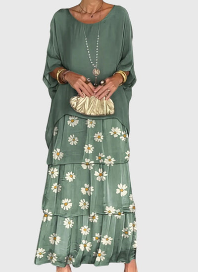 Raelynn™ - Long and Flowing Elegant Dress