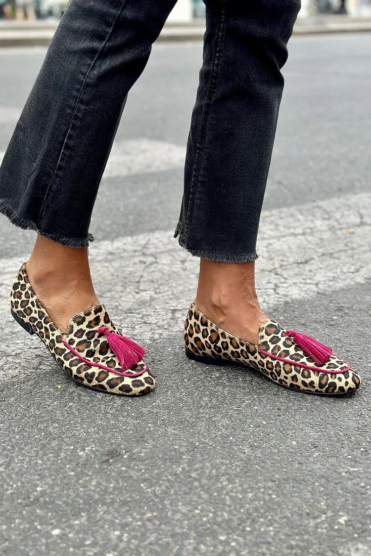 Merethe | Animal Print Loafer With Fuchsia Fringes