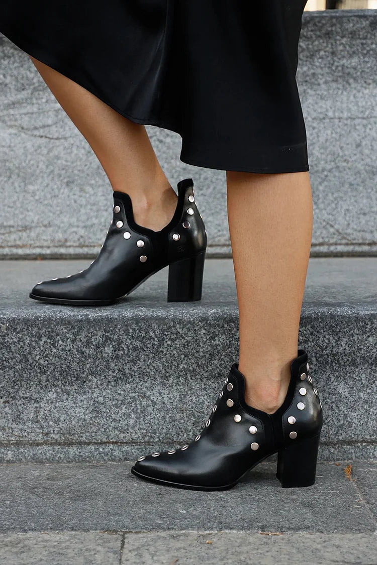 Keelry | Studded Ankle Boot With Wide Heel