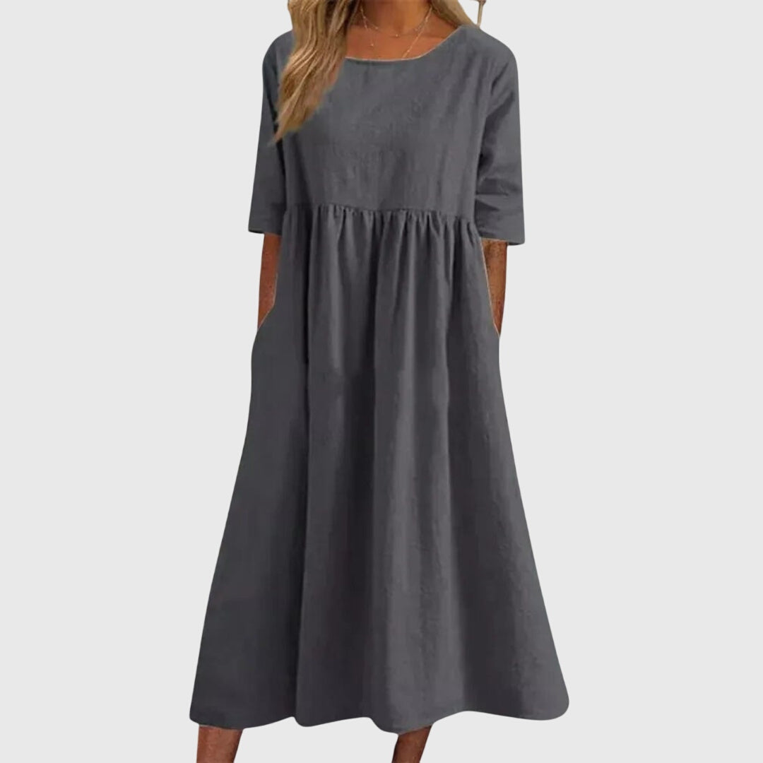 Aaliyah™ - Elegant Short-Sleeved Dress