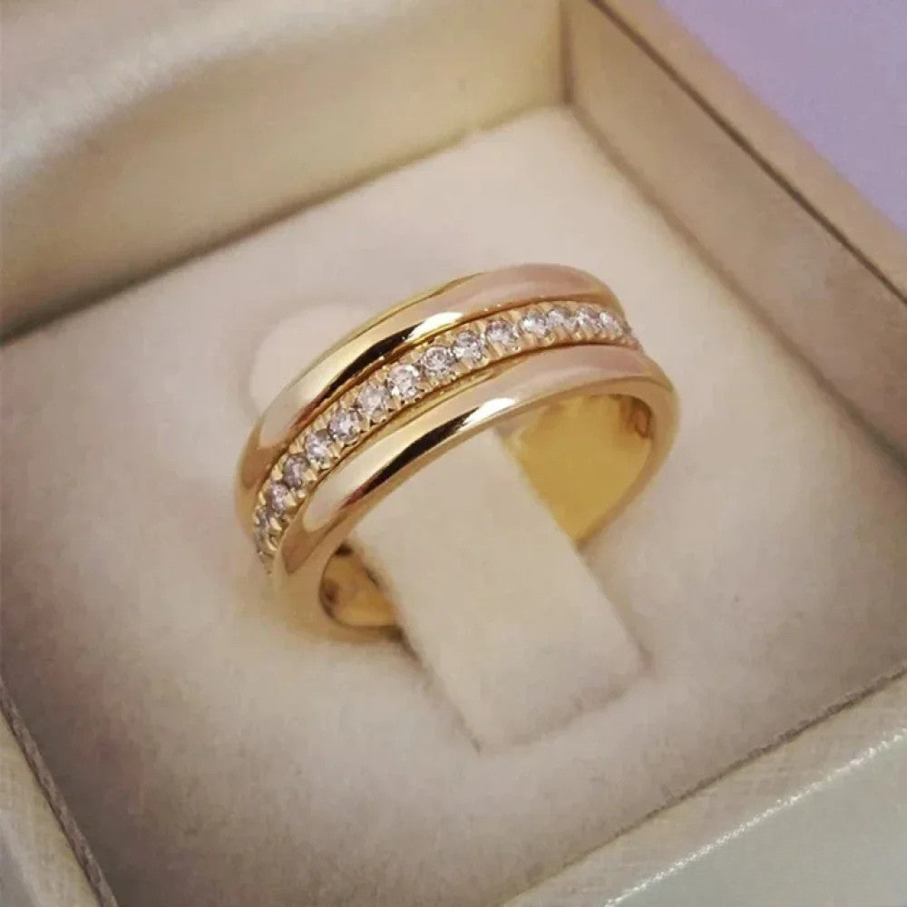 Ambery | Elegant Double Ring with Zirconia Inlay
