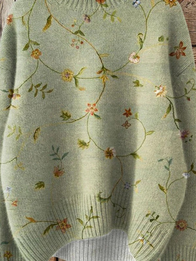 Norei | Stylish Vintage Turtleneck with Charming Floral Print