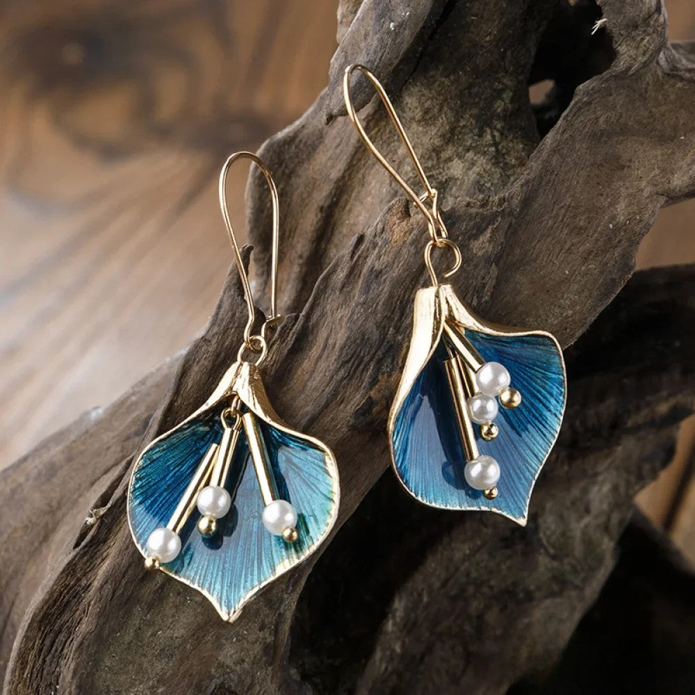 Kamara |  Antique Blue Lotus Silver Earrings