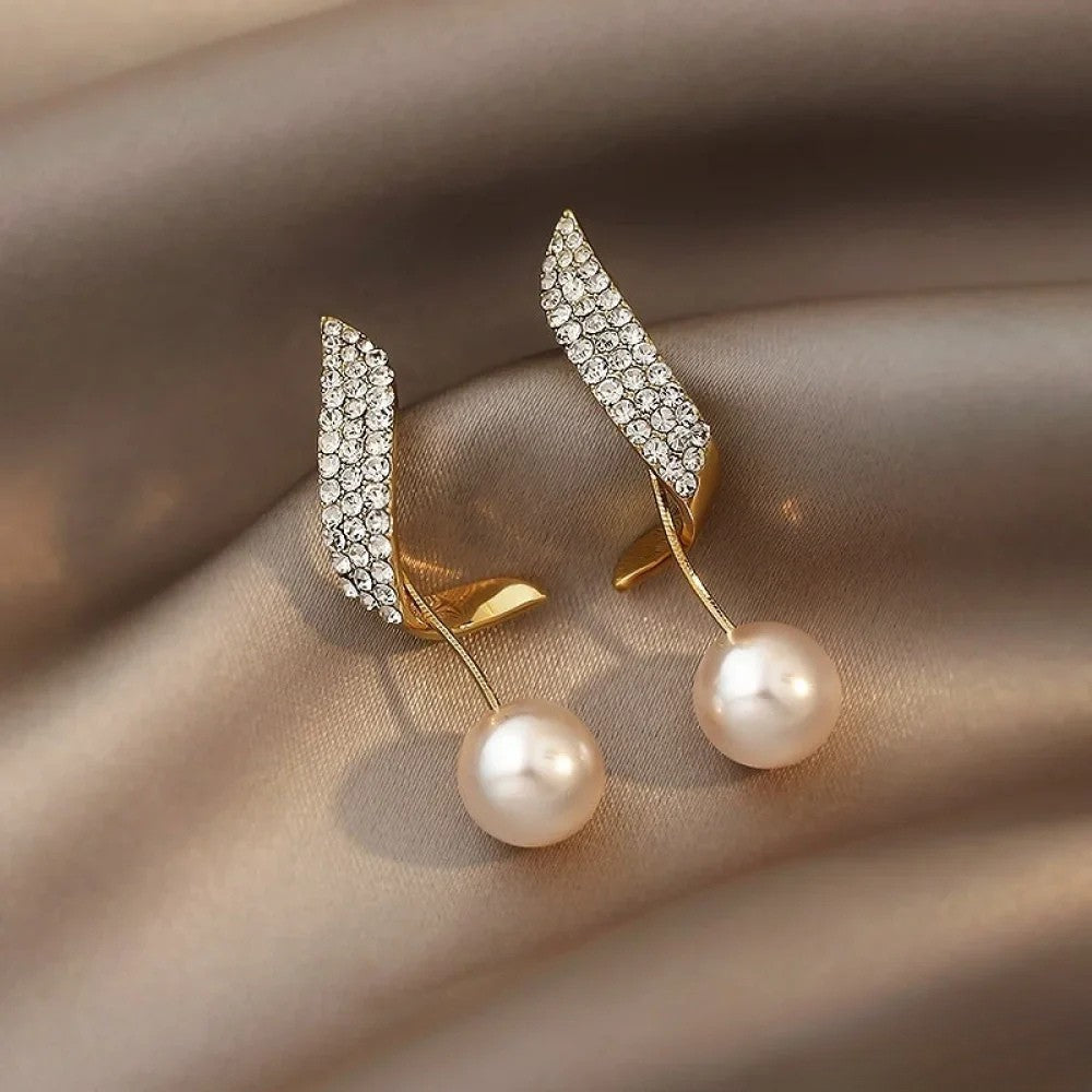 Shebby | Pearl Earrings