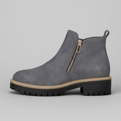 Ilithyia™ - Orthopedic Boots