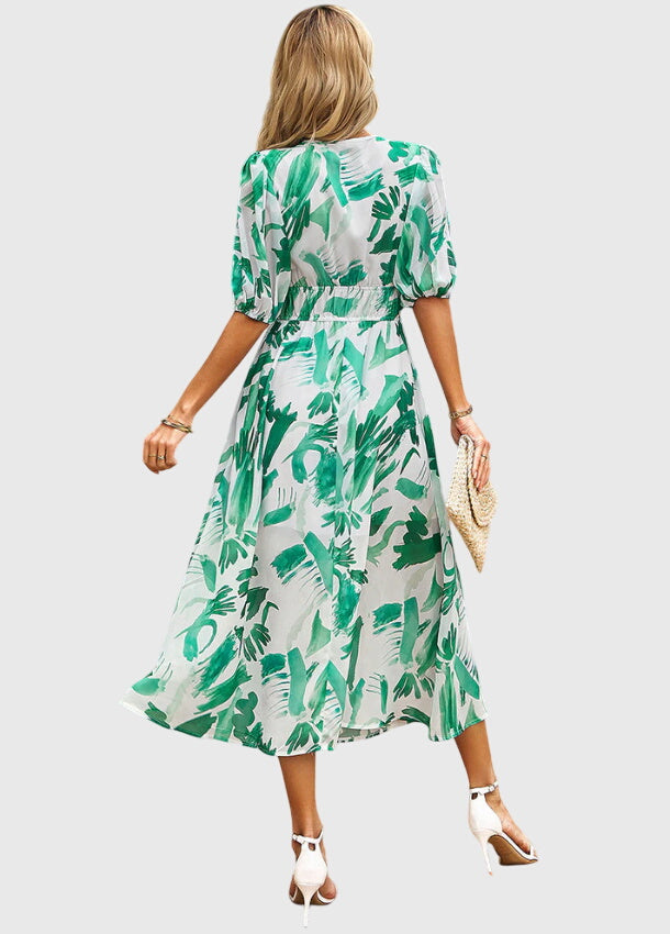 Iris™ - Flattering Floral Midi Dress