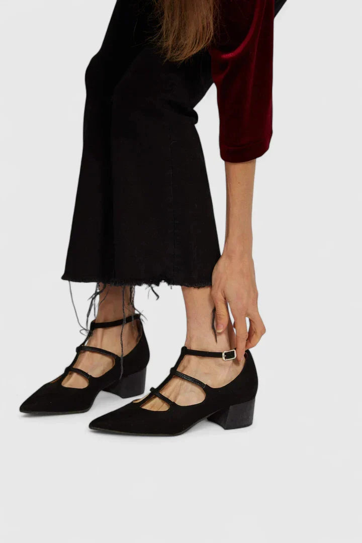 Isola |  Orthopedic Heels