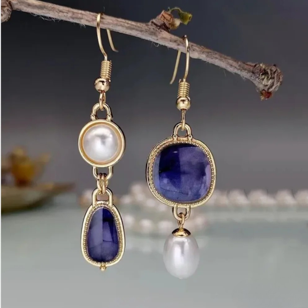 Jola | Retro Blue Stone Earrings