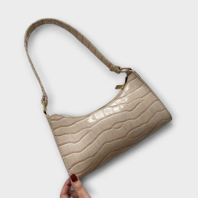Ariazia | Shiny Leather Bag
