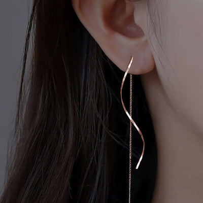 Arima | Long Earrings with Wavy Design