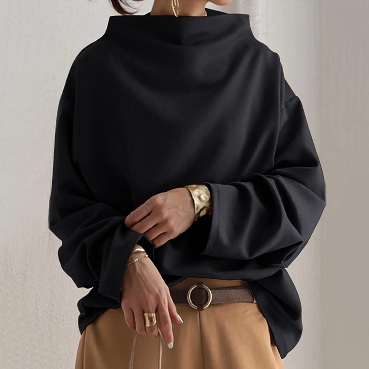 Elidi | High-Neck Casual Top