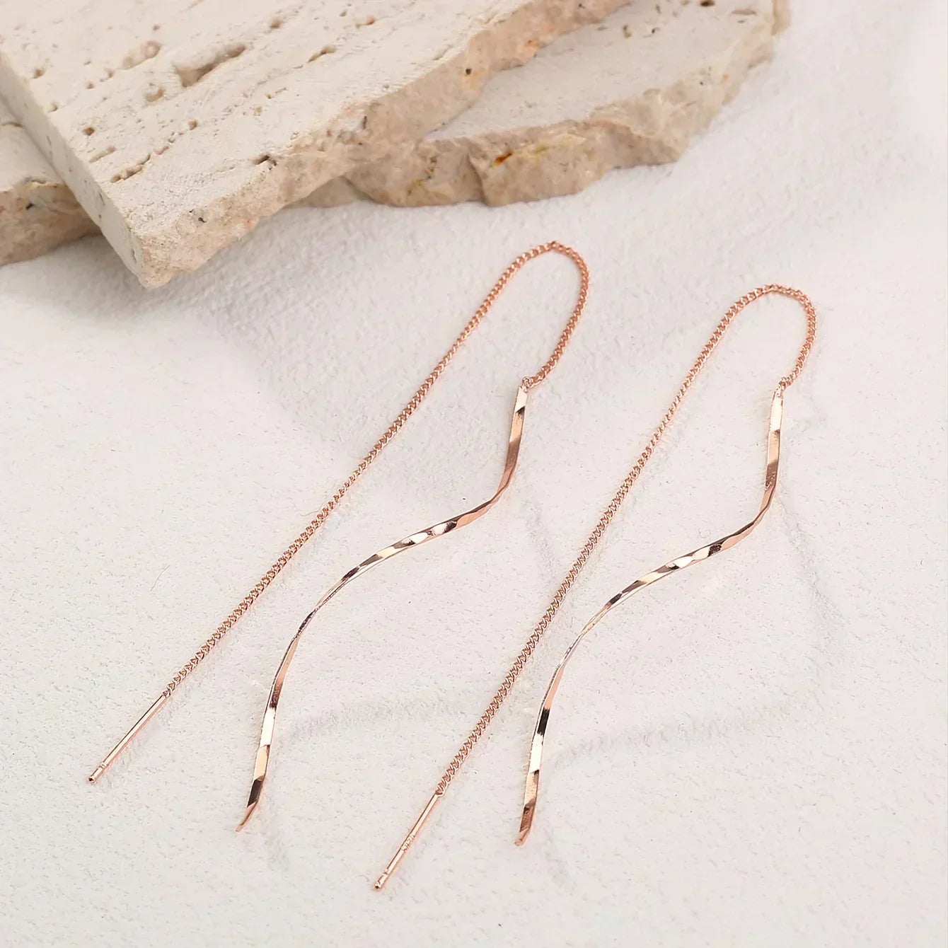 Arima | Long Earrings with Wavy Design