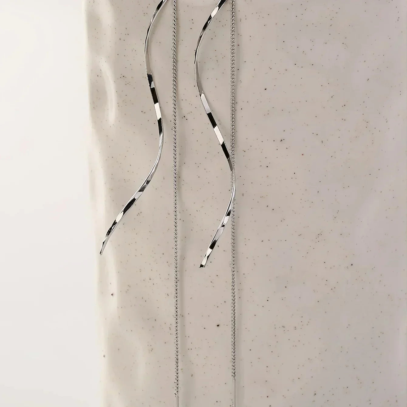 Arima | Long Earrings with Wavy Design