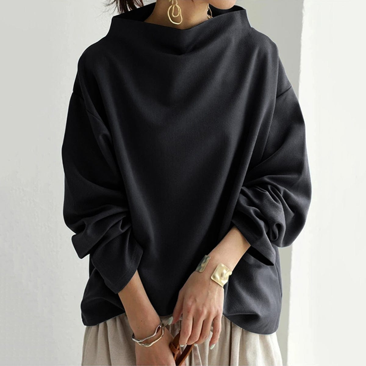 Elidi | High-Neck Casual Top