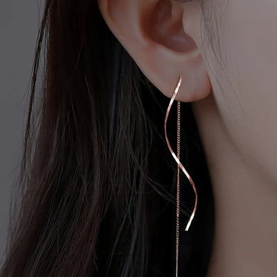 Arima | Long Earrings with Wavy Design