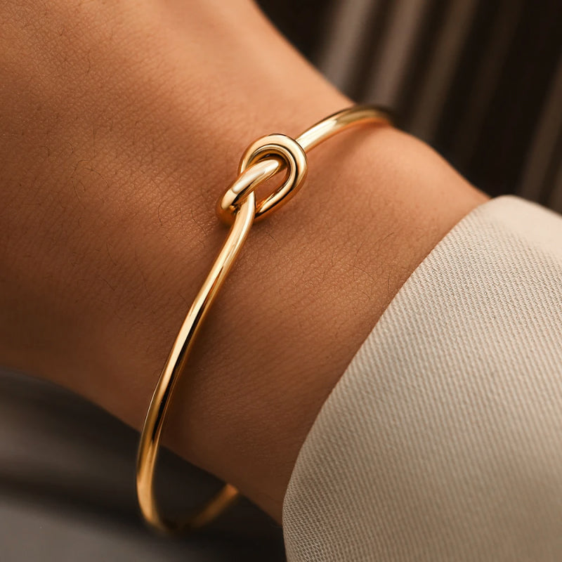 Vira | Adjustable Vintage Knot Bracelet