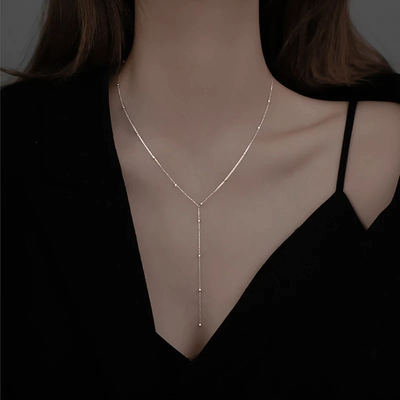 Laarni | Collarbone Necklace with Tassels