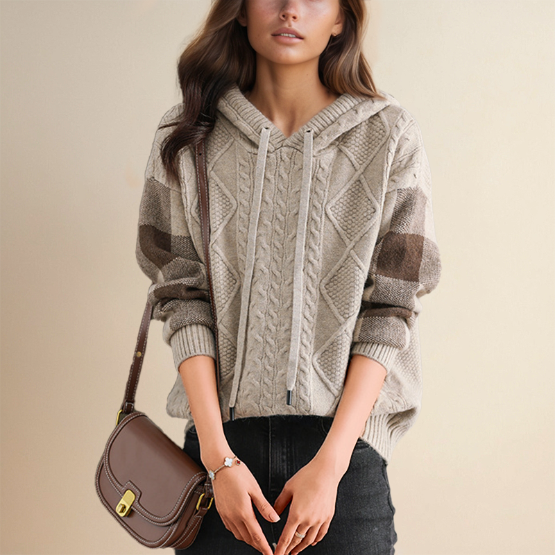 Itzel | Hooded Sweater