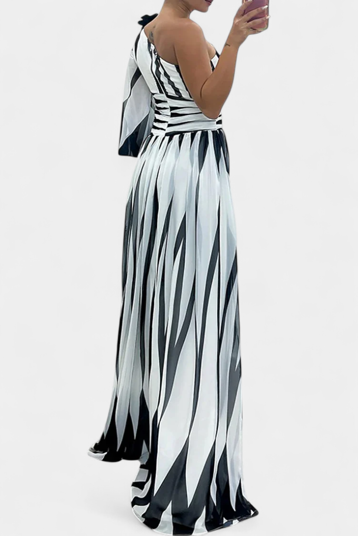 Juliette™ - Sophisticated Maxi Dress